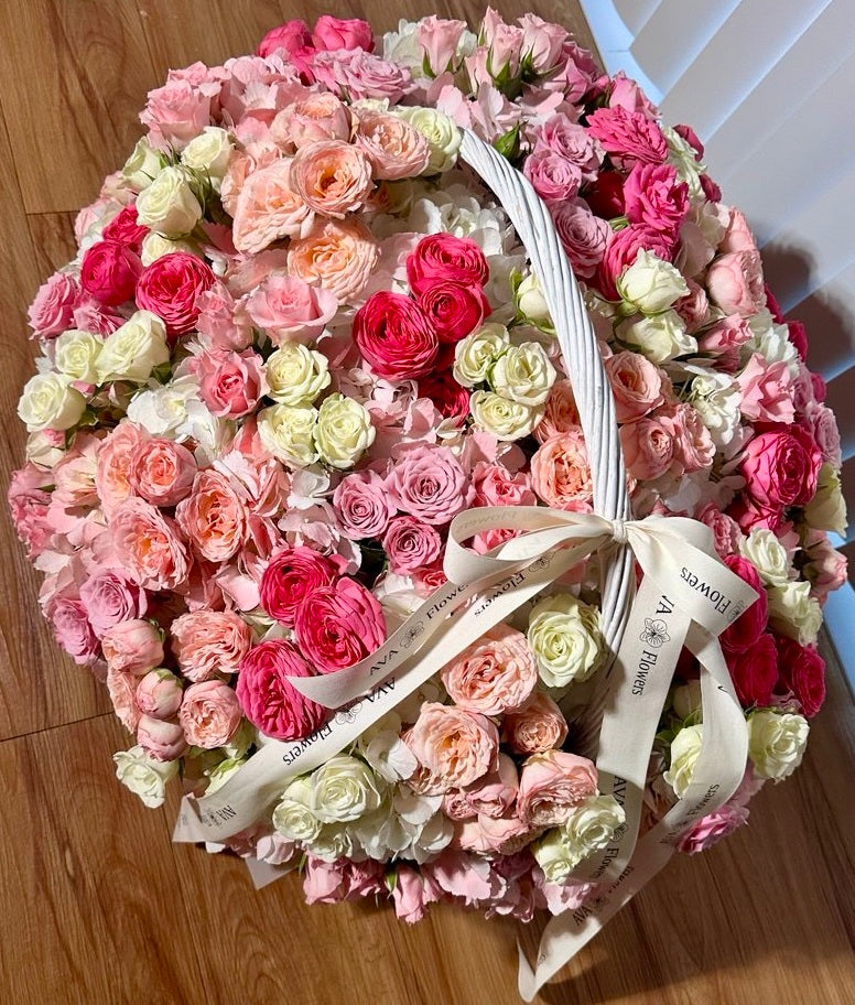 Flower arrangement "Dream Limit Basket"