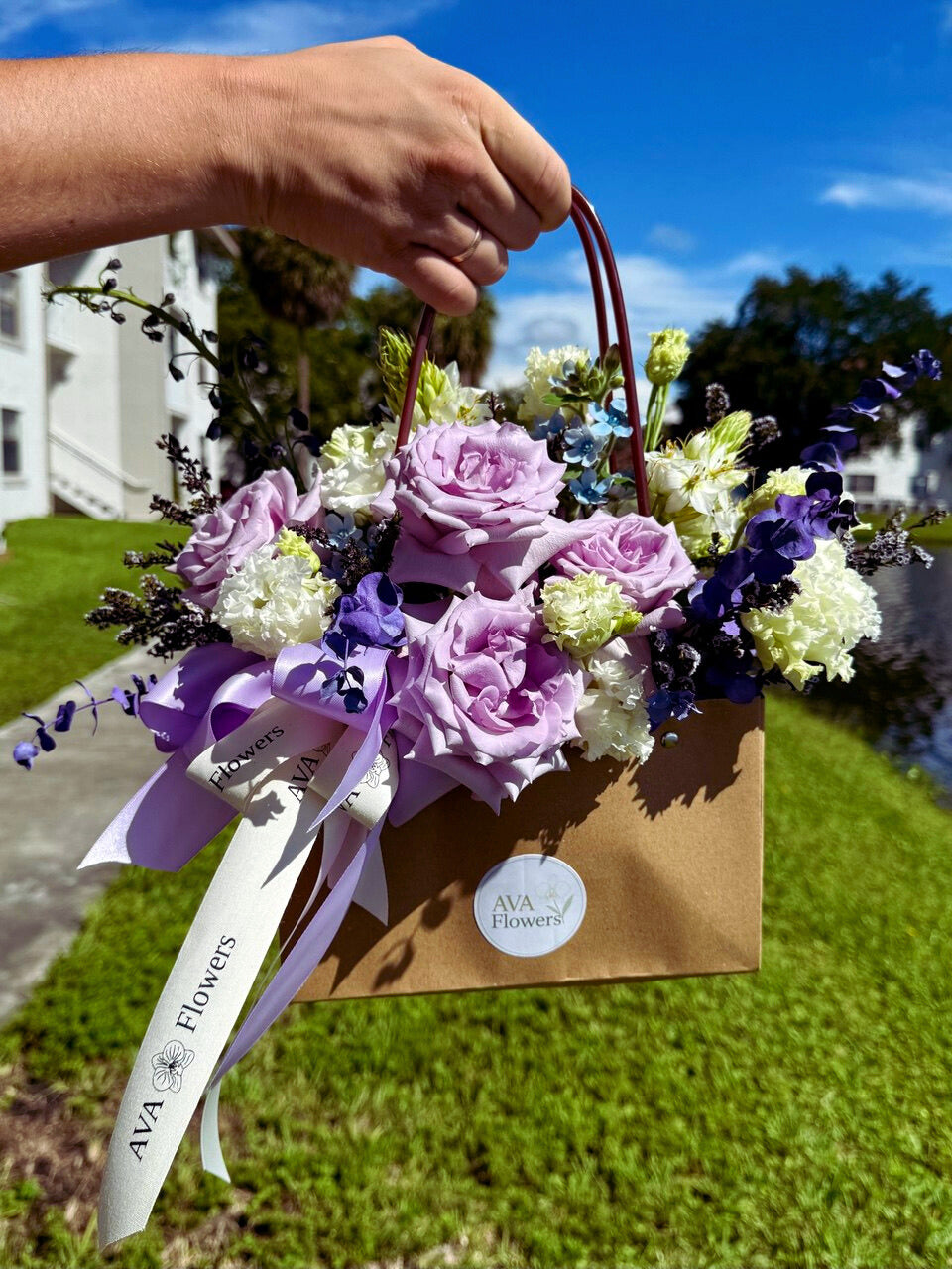 Flower arrangement "Eliza Bloom"